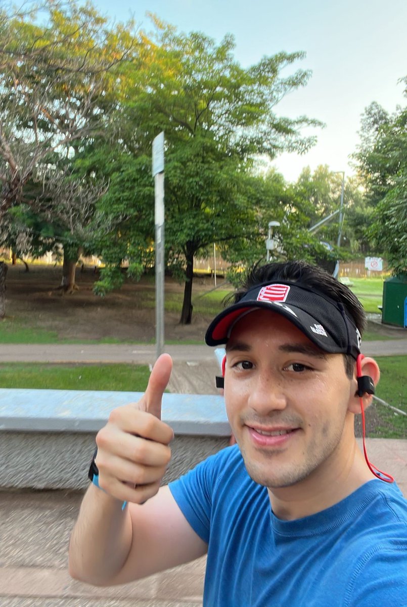 robertovallel's tweet image. Que sea un gran jueves! Échale 10 km más a la cuenta, ya estamos agarrando el ritmo 🏃🏻‍♂️. Hoy será un gran día! #hpsteam #YoElegiCorrer