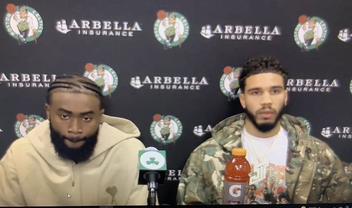 whataa_jem's tweet photo. all of Celtics nation rn: https://t.co/5cZv1k2B94