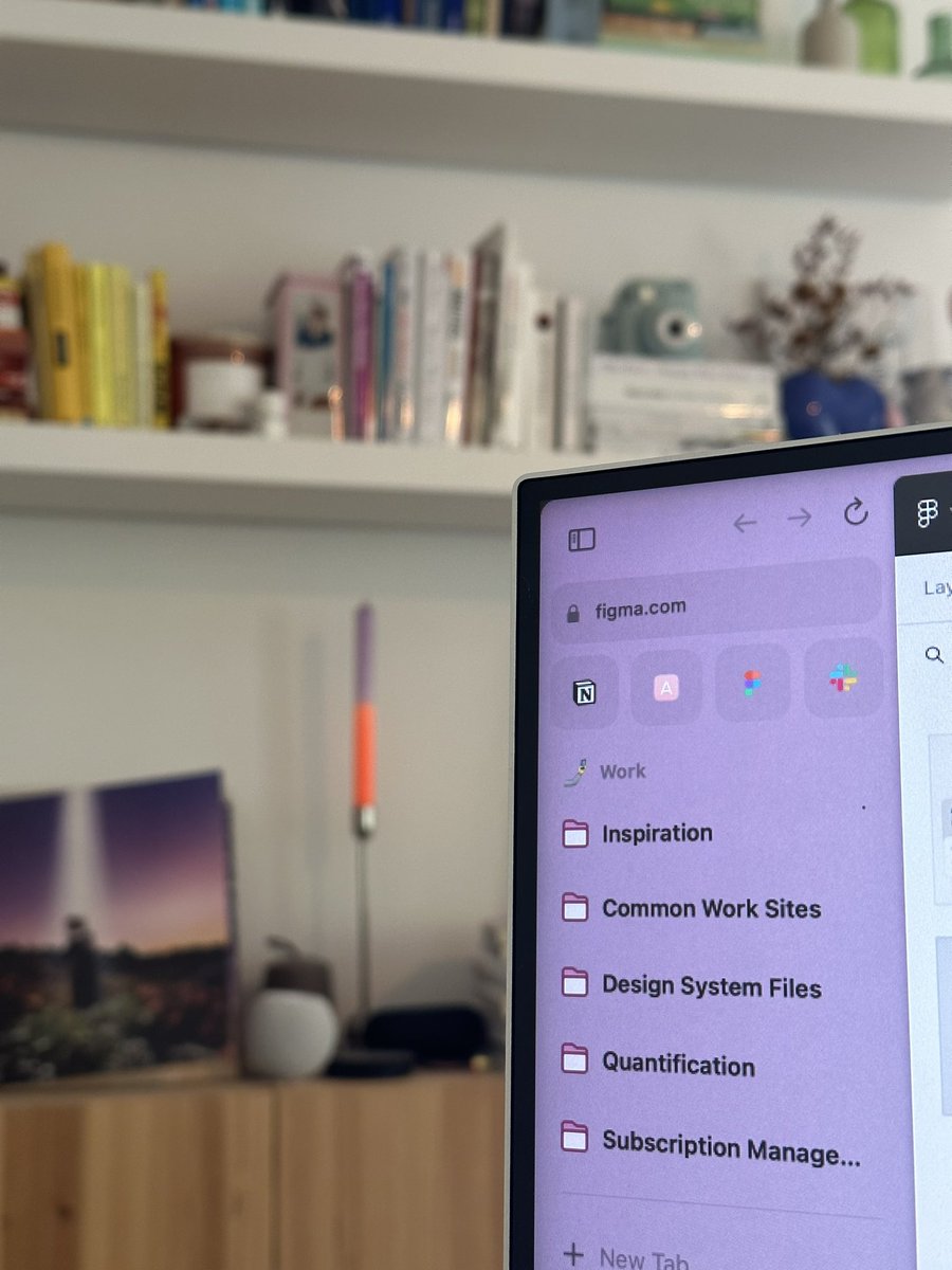 Am I alone in this or would it be so cute if <a href="/ArcInternet/">Arc</a> were to round off the corners in full screen mode?