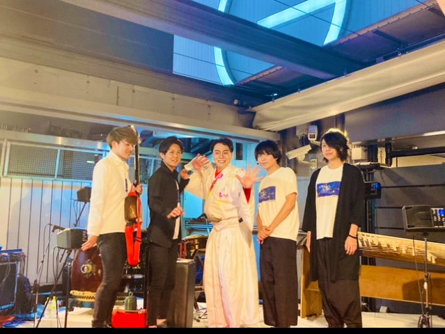 Pearl_color11's tweet image. きのうは9/21
#国際平和デー 
和楽器✖️歌舞伎のスペシャルライブでした‼︎
とても有意義で贅沢すぎる時間でした🥰

#TSKY
#古里祐一郎
#本間貴士
#匹田大智 
#佐藤公基 

#歌舞伎 
#中村橋吾