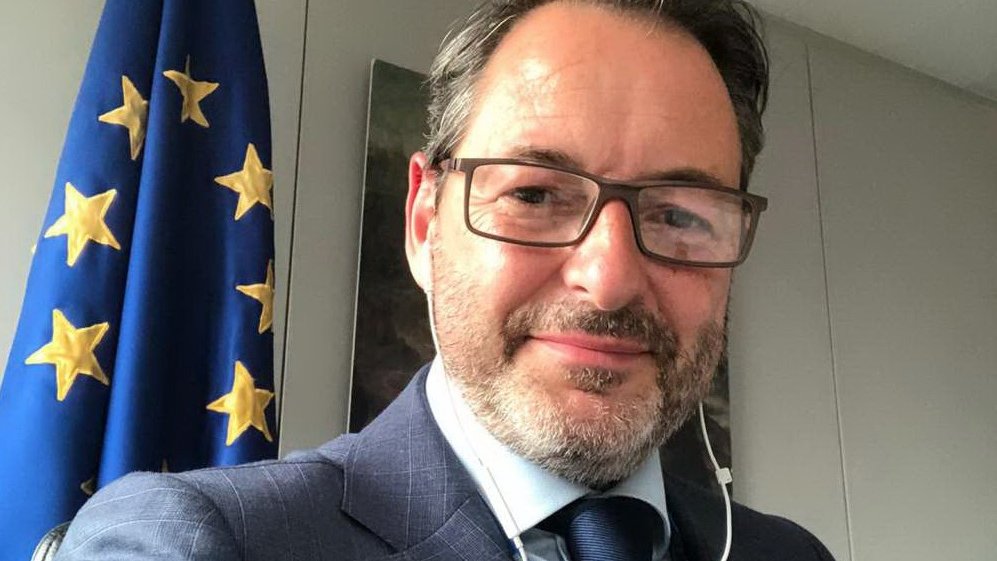 Pinakes_NL's tweet photo. PinakesNieuws 14: Twee topbenoemingen bij de EU.
https://t.co/VZ4R64DKja https://t.co/BZJ4oufW2z