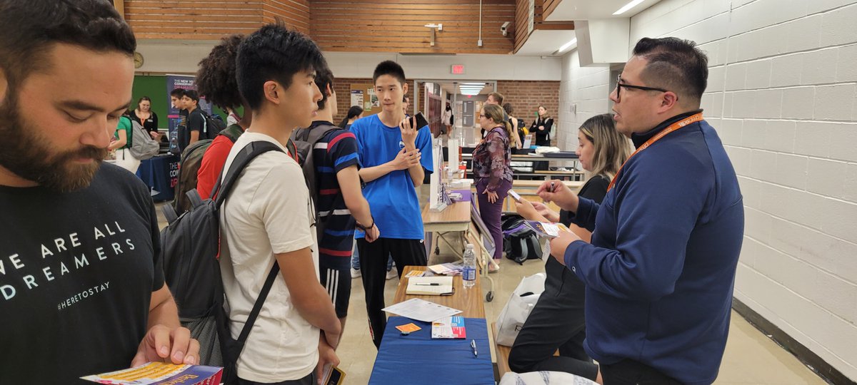 US College Expo tweet media