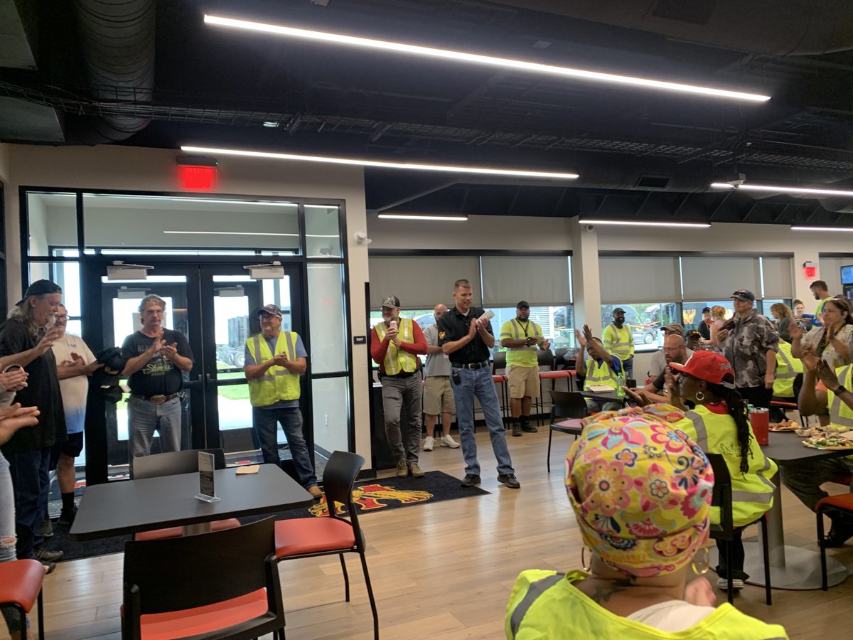 LocomationAI's tweet image. A great #TDAW2022 spent with @WilsonDriven  participating in their driver training program as we prepare to integrate our Autonomous Relay Convoy system into their programs and operations. #humanguidedautonomy #supplychain #trucking #avtech