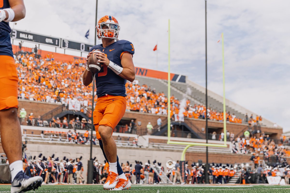 CC_BloNo's tweet photo. Best of luck to @IlliniFootball as they take on Chattanooga tonight! We can't wait to host @goatmccray5, @tommydevito007, and @cwash82 this Saturday from 12PM-1:30. Get your tickets by visiting the shop! Tickets on-sale at the shop!

@nowbn1007 
@967Rock 
(📸@pierson_sid) https://t.co/kfLvOMTbbk