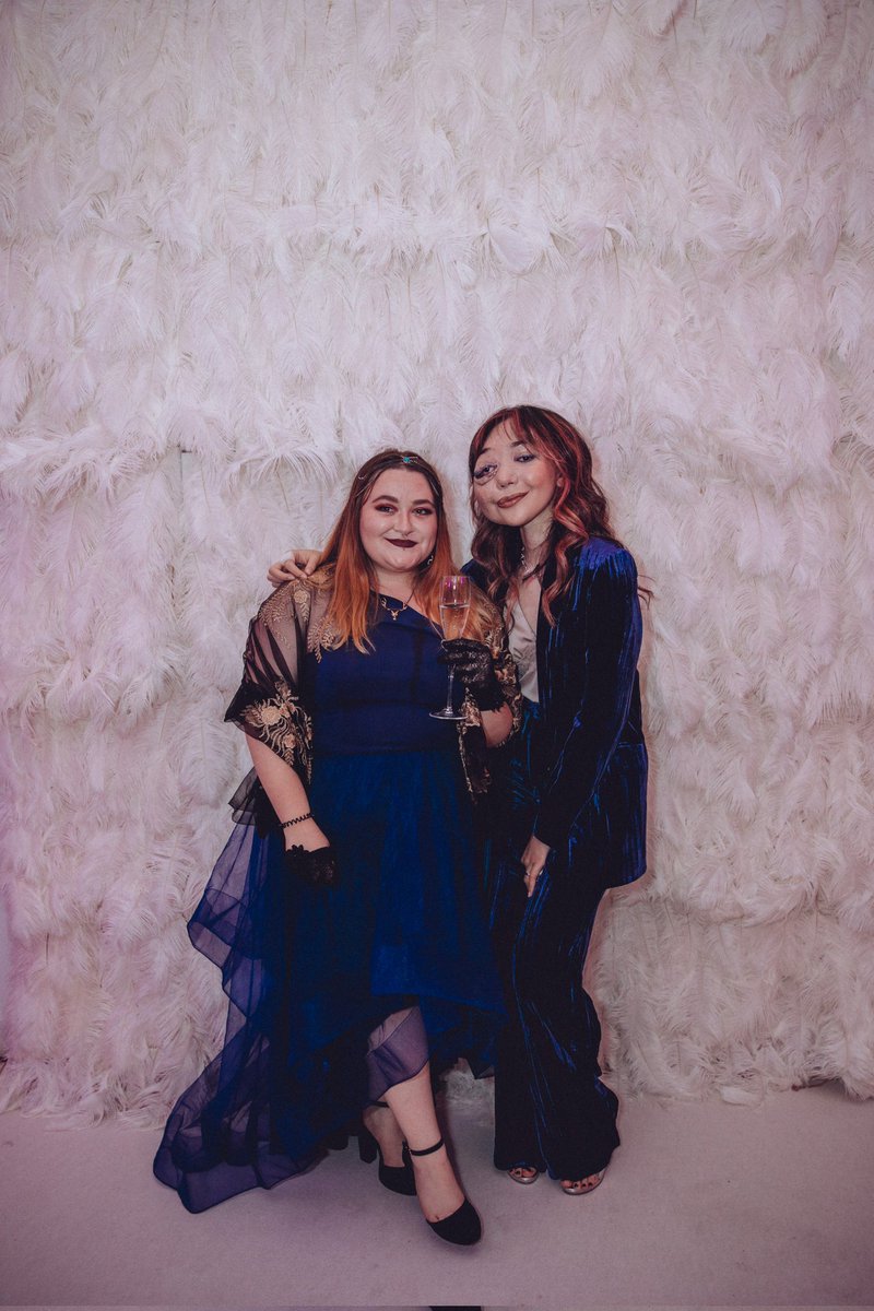 Louna_Stone's tweet photo. This time last year I was all excited for my first ever invite to #BlogosphereAwards and I can't believe how fast it's gone. Hopefully I'll go again in the future 😍 To all going, good luck and have a wonderful time!! #BlogosphereAwards202w https://t.co/hbjPBYy4e3