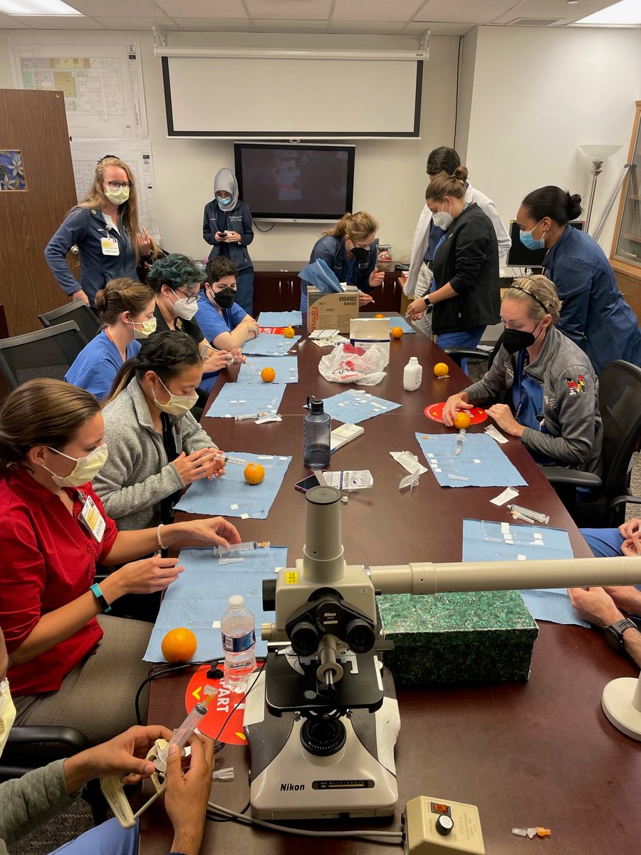 UMPathology's tweet image. Tweeples of #pathtwitter: who knows what is going on in this photo?  
#interventionalpathology #path2path #pathmatch23