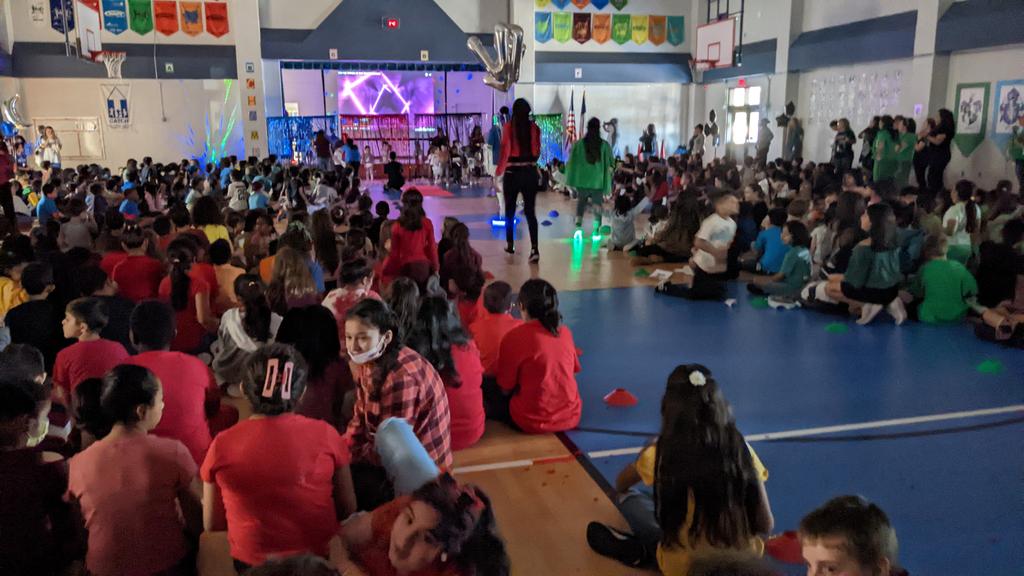 House sorting day! <a href="/ronclarkacademy/">Ron Clark Academy</a>