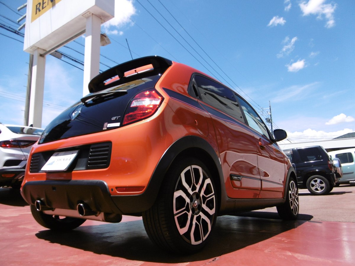 renault_okazaki's tweet photo. 【お宝中古車】
Youtube動画UPしましたよ。トゥインゴGT/EDC！
https://t.co/jgntAbajVc
ホットハッチに乗れるのも最後の時代かのう…寂しいもんじゃ。わしが若い頃はスタタボ(EP71)やマーチスーパーターボ(K10)やアルトワークス(CA72)が安価ながらも元気に走り回ってたもんじゃったが…(;´Д｀) https://t.co/NzZ35huHLB