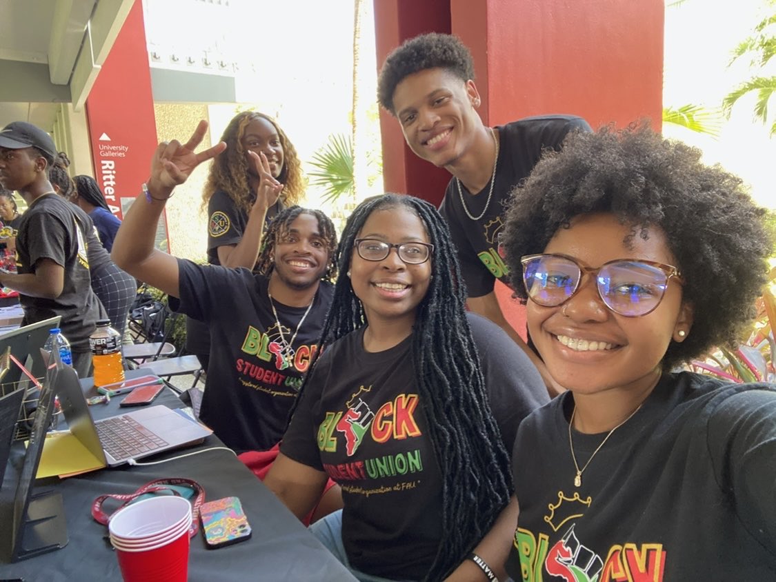 FAU_BSU's tweet photo. August 2022 recap! Aside from our eboard photoshoot πΈ we tabled at Owl Involved, successfully hosted our 1st GBM of the semester, and came 1st runner up in @XiEpDeltas kickball tournament! For regular updates, follow us on IG: @fau_bsu
#faubsu https://t.co/60Qlyf02AD