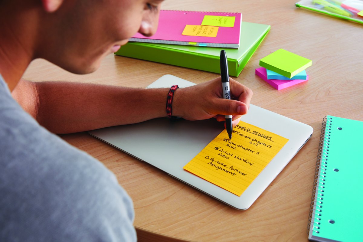 Postit's tweet photo. Got a lot to do? Get it out of your head and make a list.
#postituperstickynotes #postit #thinkloud #Backtoschool #studytips https://t.co/77wECp4Uuw