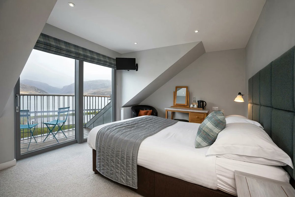 WeAcceptPets's tweet photo. Relax in the private lounge with views of Loch Glendhu or sample the cuisine at the award-winning restaurant at Kylesku Hotel.
https://t.co/aiO81BN4I7 
#Kylesku #Sutherland #Hotel #LochGlendhu #AwardWinning #DogsWelcome #Idyllic #Relaxing #LochViews #Peaceful #Break https://t.co/u85YayQxcG