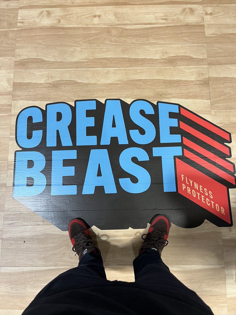 CreaseBeast's tweet photo. Flyness Protectors #CREASEBEAST https://t.co/x8D2HMsfLM