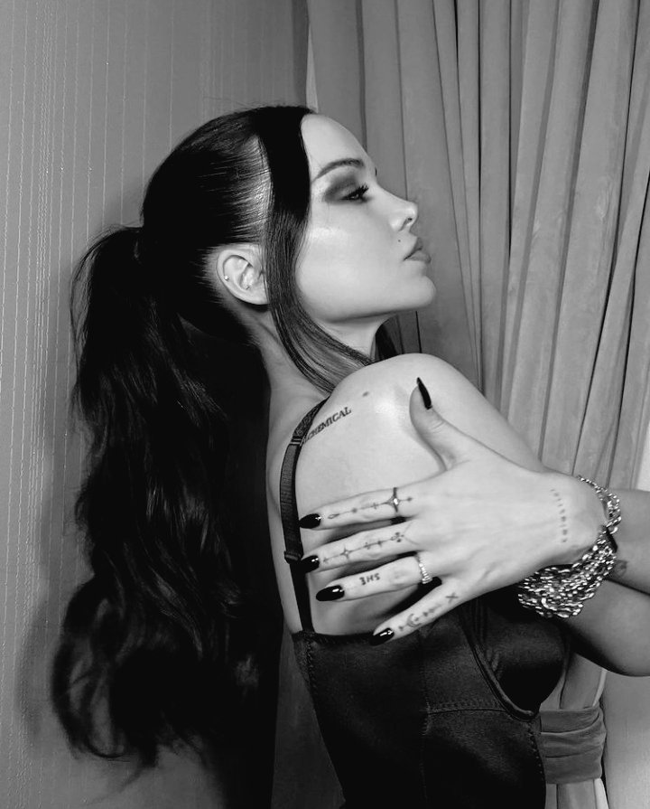 ︎

                              🌙✨

︎