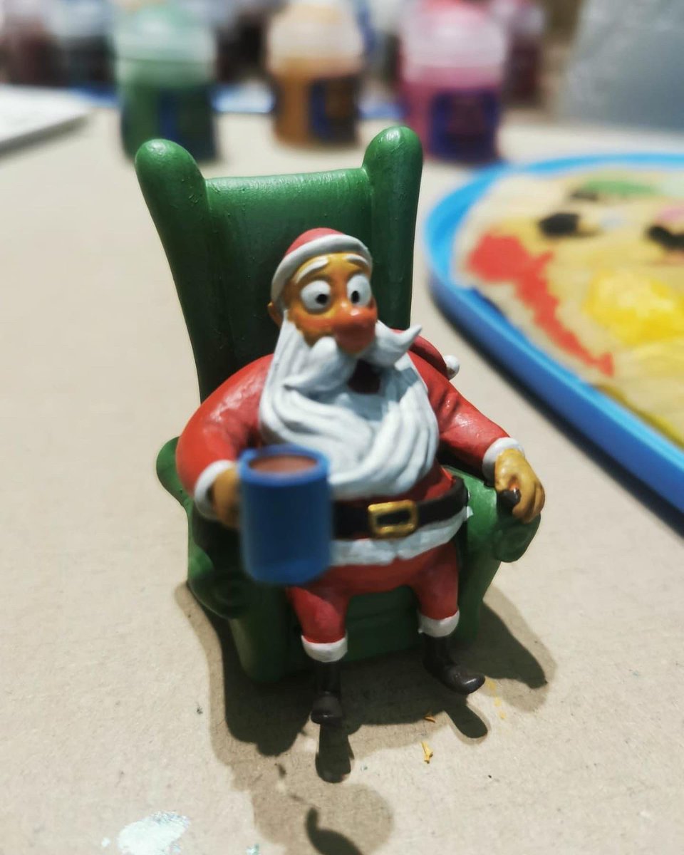 Vivalagames1's tweet photo. Hello! We have great news for you! We finally got our first figure painted! Santa Claus will be used to determine who starts the round! 
This figure was nicely painted by one of our creators, Pexo!!! 🙏🔥🎄 

Coming… November! 2022 😅

#Christmas #Santa #boardgame  #Kickstarter https://t.co/CSGMb5ZhPn
