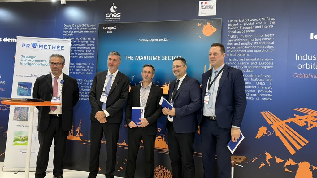 ConnectbyCNES's tweet photo. 🗣 Pour nous le spatial c’est une évidence, le maritime a besoin d’un lien avec le continent. Et ça ne fait que commencer, notamment avec le NewSpace! Les Pôles Mer ont le souhait de mettre leur réseau au service du dév. de technos et sol. spatiales pour le maritime.
@PhilMonbet https://t.co/JRzuOTCA3P