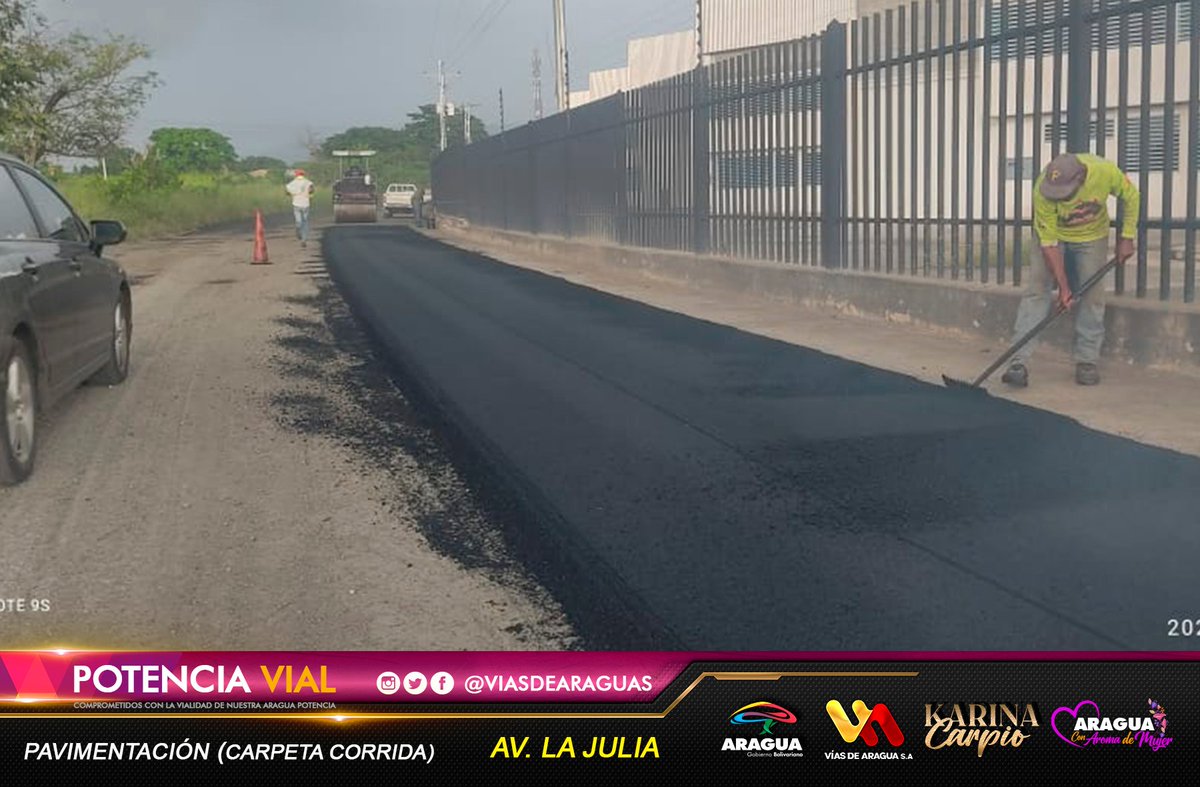 viasdearaguas's tweet photo. #Ayer ¡A paso de vencedores! se continuo la pavimentación de carpeta corrida en la carretera La Julia que comunica el Municipio #Mariño y #Lamas compromiso de la Gdora. @Soykarinacarpio avanzando con el 1x10 Del Buen Gobierno.
#CuídateYRefuerzaTuVacuna
@NicolasMaduro @VTVcanal8 https://t.co/7YC6SGHTUz