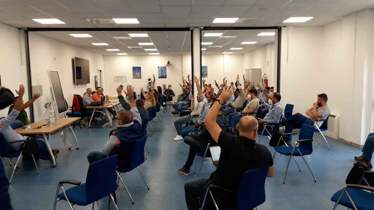 UiltecCalabria's tweet image. Oggi siamo stati a Catanzaro e Simeri Crichi
👇🏻👇🏻👇🏻
#rinnovo #ccnlelettrico 💪🏻