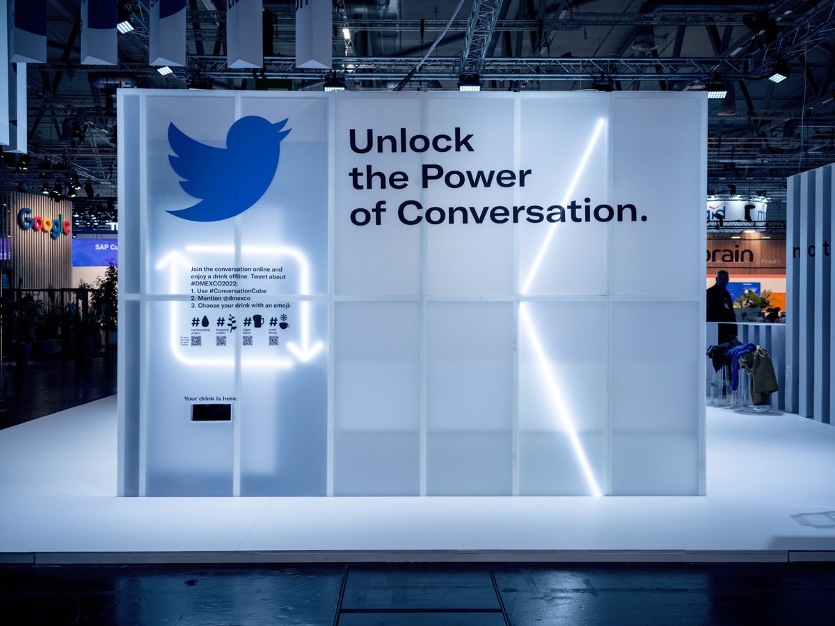 I am the #ConversationCube and this is how I look on Day 2 of #DMEXCO22 after my first Tweet. Yes, this is the Power of Conversation <a href="/Koelnmesse/">Koelnmesse GmbH</a> #TweetsMeanBusiness