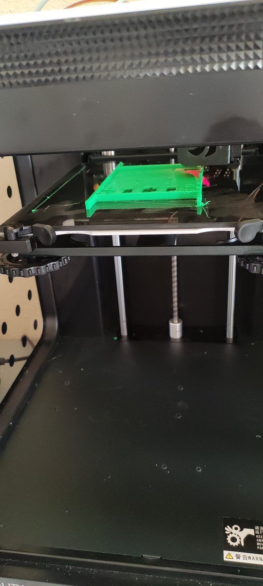 MICROLOG_TECNO's tweet image. Imprimiendo @tecnoloxia @mClonRobot