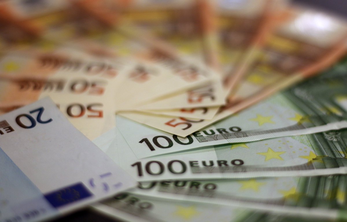 📈*Andalusia Scraps Wealth Tax* Andalusia is now one of Spain’s lowest tax regions after the President of the Junta, Juanma Moreno, announced the abolishment of wealth tax. Find out more via the link. 
gibro.com/news/andalusia…
#TaxAffairs #News