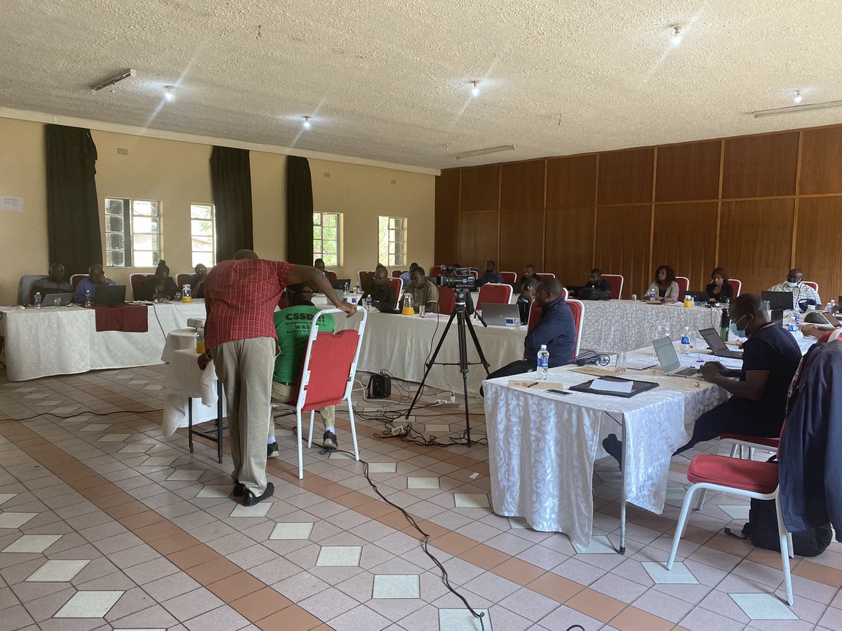 lovedhoba's tweet photo. ๐ฟ๐ผ WASH Sector conducting a #SWA guided Country Self Assessment of its #ResultsFramework coined around the 3 areas of Building & Sustaining political will, Championing multi stakeholder approaches & Rallying stakeholders to strengthen sys performance @sanwatforall @UNICEFZIMBABWE https://t.co/aIFvcT5bzK