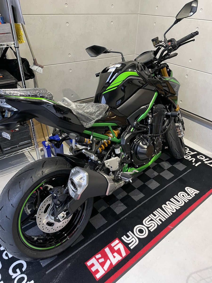 SuZ900's tweet photo. バイク乗りとして自己紹介

性別: 男
年齢: 35
身長: 166
住み: 福岡
バイク: Z900SE
一言: 見かけたら声かけてくださーい
 #Kawasaki
 #z900
 #バイク納車 https://t.co/BGlJhSYAef