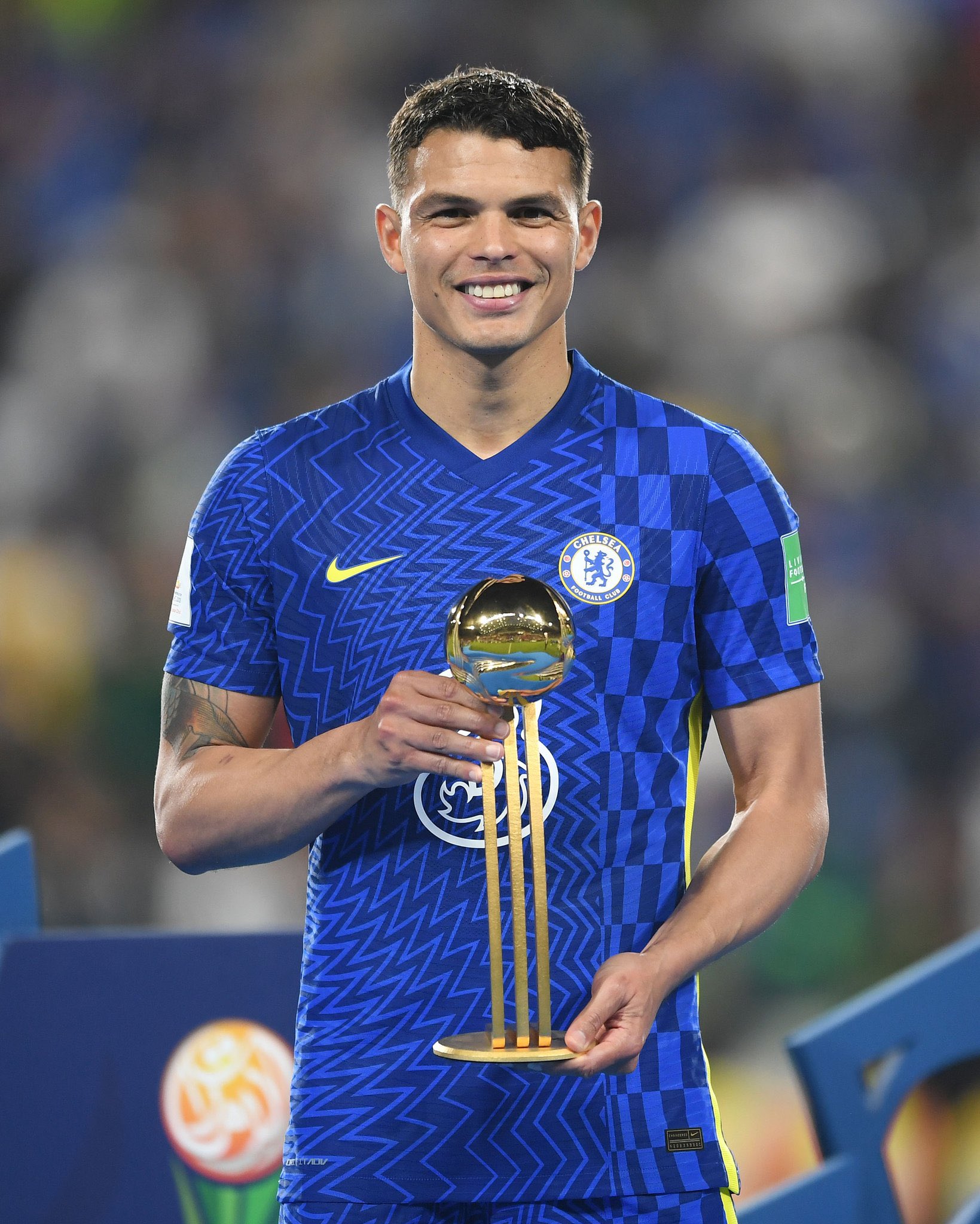 Happy 38th Birthday to Thiago Silva!         