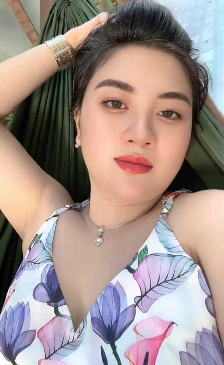 thongcongnghet_'s tweet photo. Chị DIỄM đang là giáo viên, ly hôn đã lâu. Mong muốn tìm người tỉ tê tâm sự thôi,
"VÀO NICK CHỊ➡️LẤY SĐT ZALO"➡️ https://t.co/k9WAIERg8O
#may_bay_ba_gia #AnhHosoMoi
#pinetworkPi #pinetworkvietnam #piday2022 #xuhuongtiktok #pinetwork #elonmusk https://t.co/mnX5x0a0u6