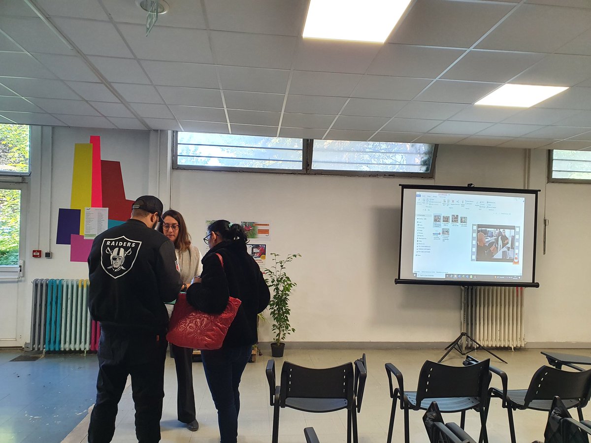 HouelCeline's tweet photo. Le centre de #lardy @AFPA_IDF vous accueille toute la journée. https://t.co/Z7yH7gfet3