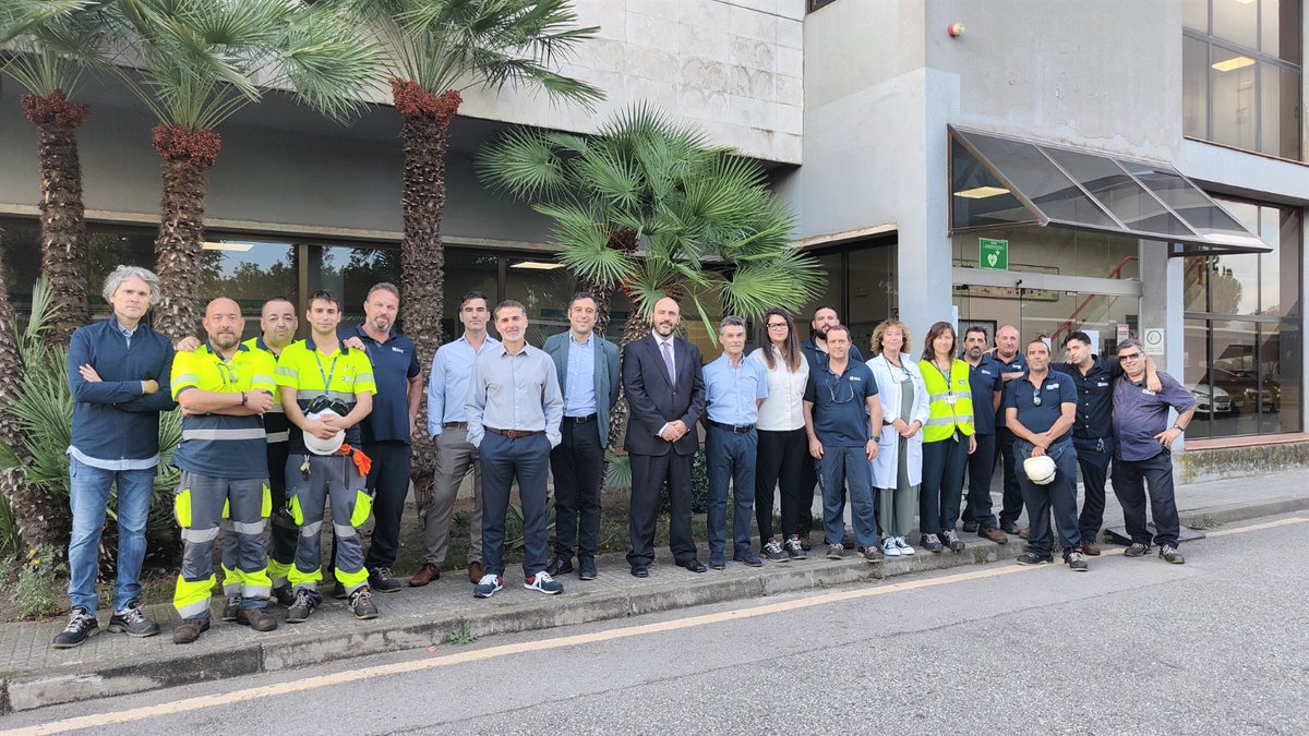 aiguesbcnclient's tweet photo. 💧L’Estació Depuradora d'Aigües Residuals (EDAR) de #Gavà ha complert 10 anys sense cap accident amb baixa.

Un exemple del nostre compromís amb la seguretat i salut dels nostres treballadors i treballadores.

Enhorabona per aquesta fita! 👏 https://t.co/EaZFtyoCcQ