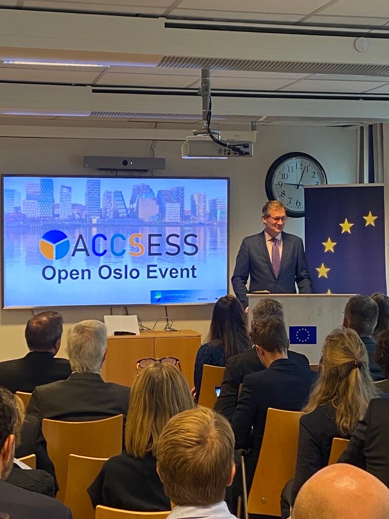 ndelagrandville's tweet photo. Pleased to open and host @ProjectAccsess event on carbon capture and storage #CCS at @EUiNorge
EU and Norway actively working on @EUGreenDeal
@EU_H2020 @SINTEFenergy, @EUCarbonCapture, @EUClimateAction @eu_eeas @euenergyweek #EUSEW2022 #EUClimateDiplomacy https://t.co/JVuVFWz0mE