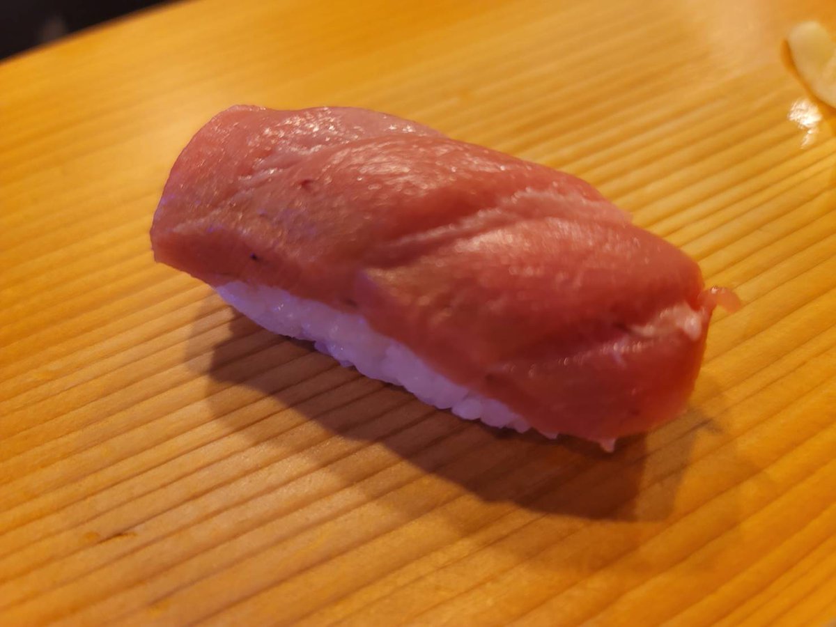 昨日行ったの山形県にあるお寿司やさんの🍣 ホント素晴らしい仕事👏 他にも沢山ありましたが、撮らずに食べましたŧ‹”ŧ‹”( ‘ч’ )ŧ‹”ŧ‹” だって我慢できなかったんだもの ⁝( `ᾥ´ )⁝ あん肝、穴子の天ぷらも美味かった (*´﹃｀*)
