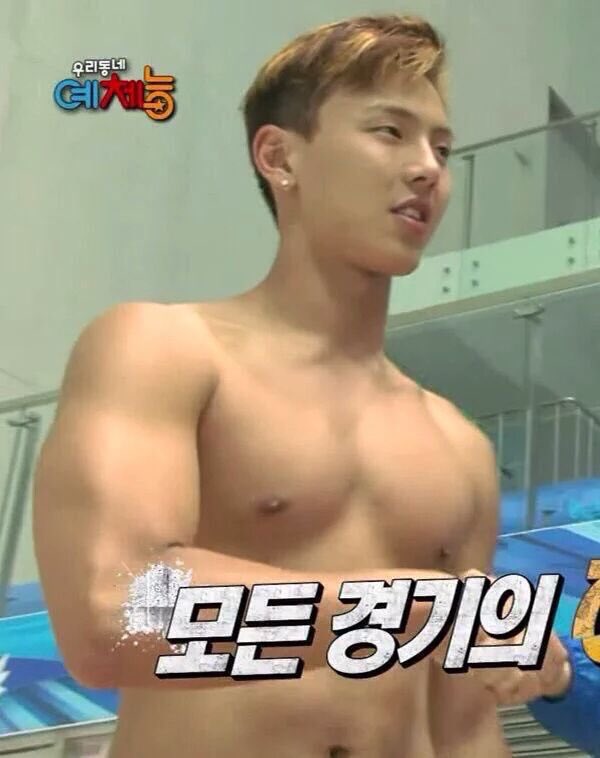bigmonstas's tweet photo. well. happy anniversary to this shownu https://t.co/e168vjXhps