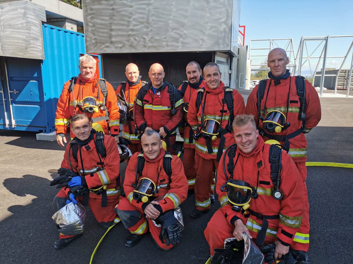 Alphat2fire's tweet photo. Mise en service, tests et conseils en pilotage sur un simulateur bois foyer fermé de la societe metalby associé a un traitement de fumée Saphyr. Pour le @sdis68 @GMFORSDIS68 
#alphat2fire https://t.co/0NS7VB5Fa7
