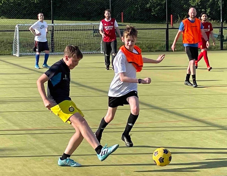 Thursday evenings can only mean one thing …. 
⚽️ It’s football time ⚽️

Chris is looking forward to seeing you all tonight and enjoy a fun (and maybe a little competitive) game of football 😊 
#sendfootball #localcharity #highwycombe #disabledsports