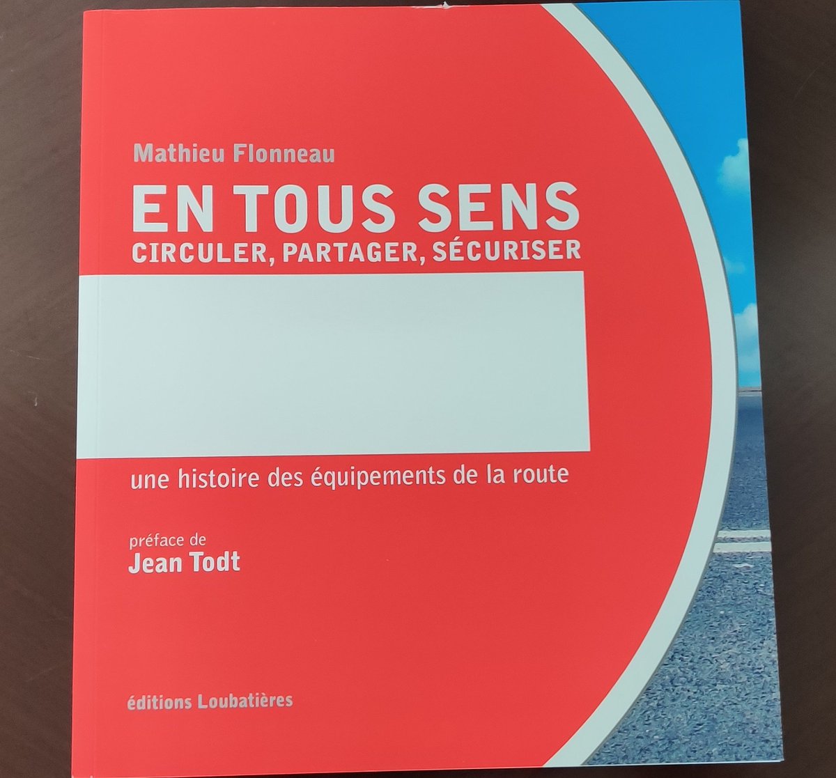 Carrayves's tweet photo. Lecture en cours. Je vous proposerai bientôt les informations les plus intéressantes et insolites de ce livre.
@JeanTodt
@mattaflo1
#mobilite
#circuler https://t.co/GHHyYshNS1