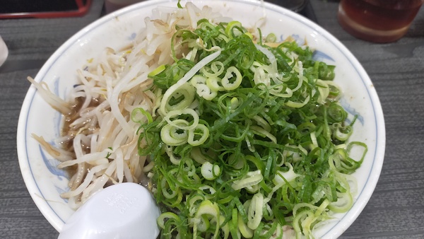 SnufkinJapanes1's tweet photo. My favorite ramen shop Takabashi ramen in Kyoto prefecture.
Excellent as usual🥰
#Vanllife and wandering the best 100 #mountains in #Japan 100th day. 
100/100 mountains. https://t.co/DHQqAUW8Yg