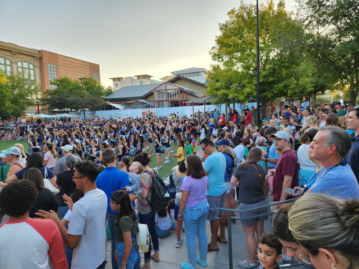 Knox JH ELA Instructional Coach tweet media