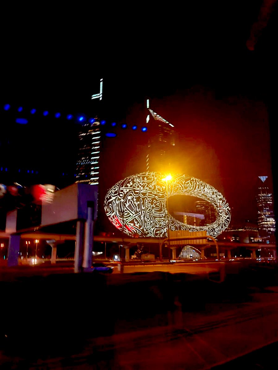AAlami111's tweet photo. Museum of the Future, Dubai. Impressive. https://t.co/h3RzF2xcC8
