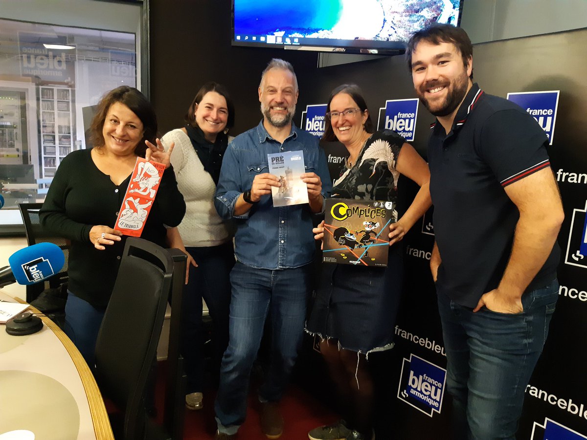 bastienmch's tweet photo. Culture-s avec les ateliers du Triangle à Rennes avec @apsaraflamenco, le festival de BD à Bédée @Preenbulles, l'histoire du Fort La Latte grâce à Clémentine, et le jeu Complices avec lunettes laser proposé par Valérie Bouchet de l'asso A Rennes des Jeux https://t.co/GIm0vqsrYh