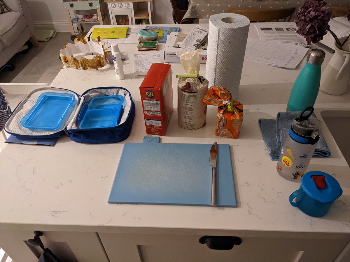 AlfTheoNC's tweet photo. I didn't take the kids to school today as was out of the door by 5:45 but noticed on the way out that my wife has been involved in a bit of #setupreduction - not brave enough to message &amp; ask if they got to school on time but at least some QI skills have made it into the home https://t.co/bWVamrjDjs