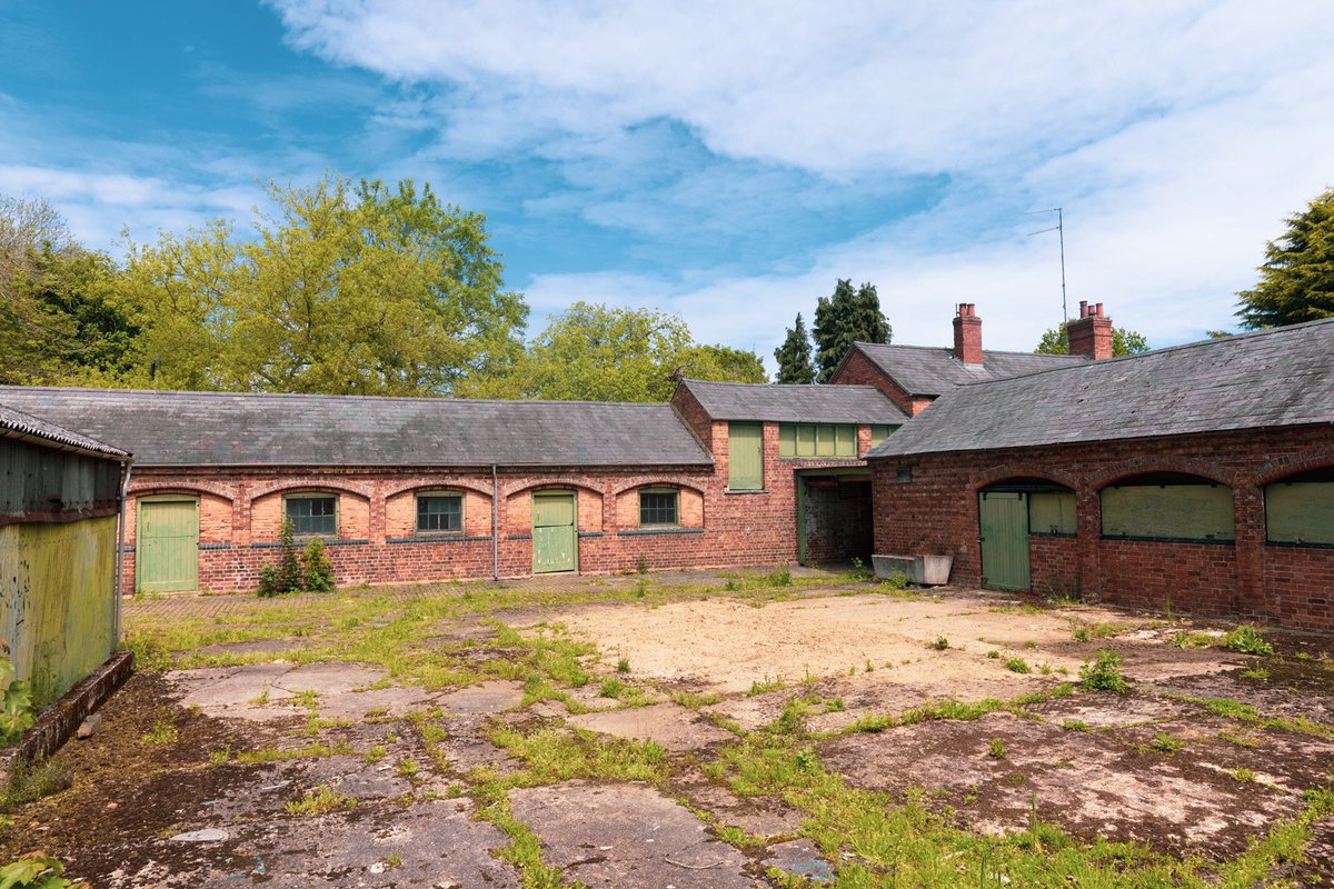 DelapreAbbey's tweet photo. We’re pleased to announce that we've been successful in our funding bid to @HeritageFundM_E , to support the development of plans to repair, restore and repurpose the dilapidated stables, lodge and ancillary buildings. https://t.co/ZPsleiHfmG