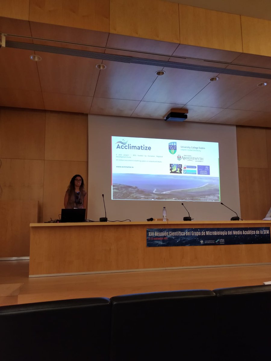 ub_bio's tweet photo. Laura Sala nos muestra la persistència de SARS-CoV-2 en condiciones ambientales @WimGMeijer #XIIIMMASEM @SEMicrobiologia https://t.co/JKeGnabr3R