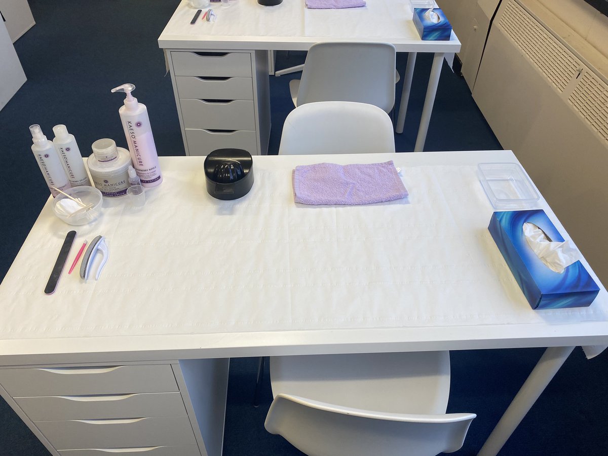 topcoatgallery's tweet photo. Exciting news! Top Coat Nail Gallery will be open to staff clients after the October holidays!  Please look out for more information soon. 💅🏼 @MonifiethHigh @DYWTayCities https://t.co/aIrnYTYCES