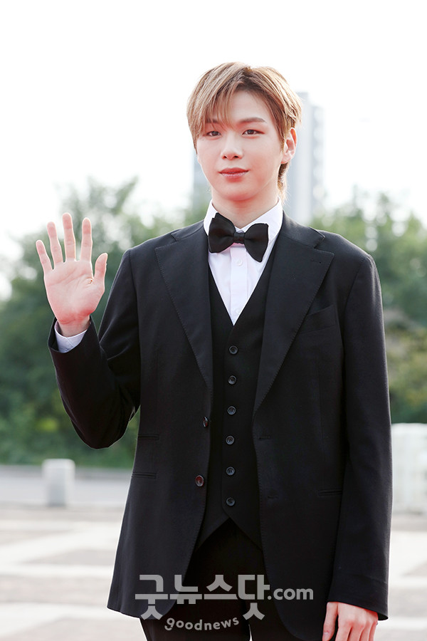 9oodnews's tweet photo. 강다니엘, 여심의 중심
https://t.co/mVf6IZEBDk
#강다니엘 #SDA #서울드라마어워즈 #굿뉴스닷컴 https://t.co/JqynOE0Tmi