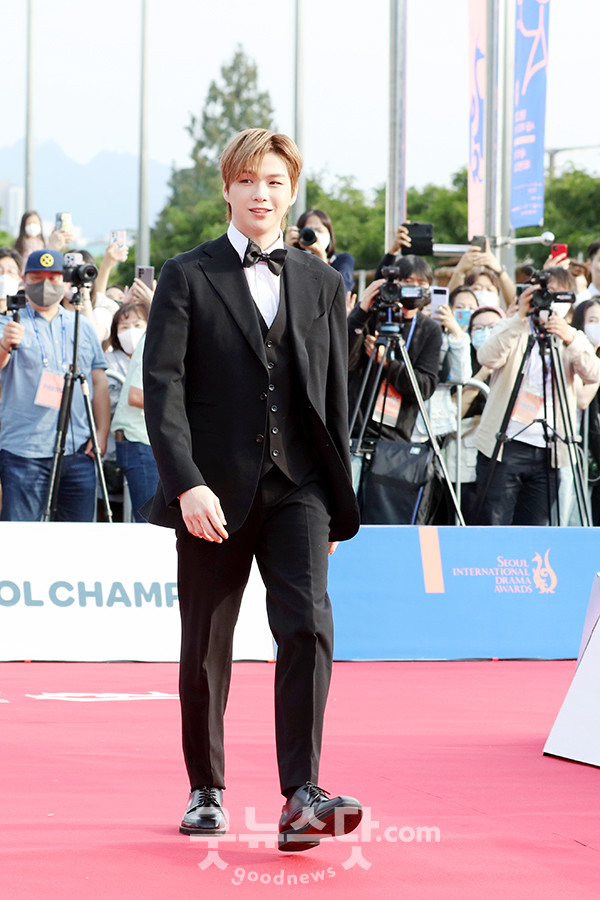 9oodnews's tweet photo. 강다니엘, 여심의 중심
https://t.co/mVf6IZEBDk
#강다니엘 #SDA #서울드라마어워즈 #굿뉴스닷컴 https://t.co/JqynOE0Tmi