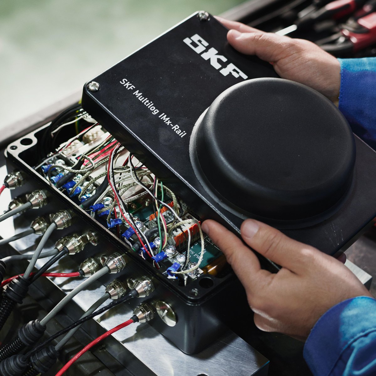 Newsflash📣💥 We're exploring a collaboration with @TelevicGSP, aiming to develop end-to-end digital solutions to provide crucial maintenance intelligence🚆 Full story here; bit.ly/3DFQZXr 
#SKF #sustainablesolutions