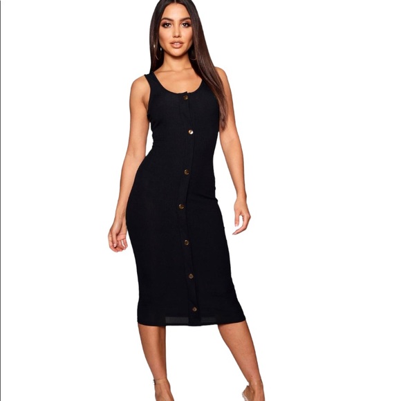 grobin7940's tweet photo. So good I had to share! Check out all the items I'm loving on @Poshmarkapp #poshmark #fashion #style #shopmycloset #torrid #boohoo #prettylittlething: https://t.co/KePokqgTFQ https://t.co/vfHoygeexm