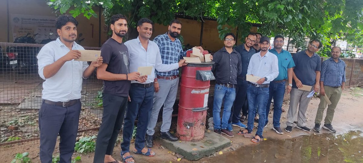 ITUnionDholpur's tweet photo. राजस्थान अधीनस्थ कंप्यूटर कर्मचारी संघ जिला इकाई धौलपुर द्वारा माननीय मुख्यमंत्री महोदय के लिए विभाग द्वारा वादाखिलाफी के विरोध में पत्र प्रेषित किए गए https://t.co/IjB7PsZoFI