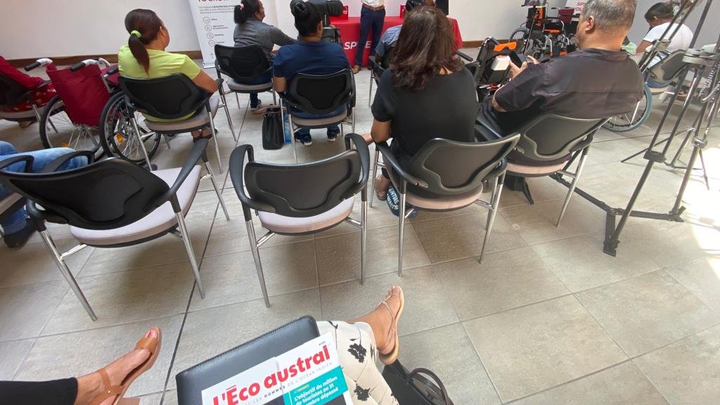 Ecoaustral's tweet photo. SPICE Finance, autrefois connu comme #AXYS Leasing, un des plus importants opérateurs de #financements actifs à Maurice, lance avec l’ONG Global Rainbow Foundation (GRF)@globalrainbowfo le projet HOPE INITIATIVE.
#ensamnoudirstop #globalrainbowfoundation https://t.co/BYKJABapCs